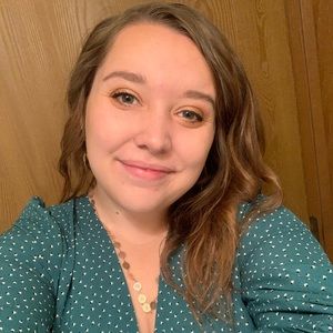 Meet your Posher, Abby